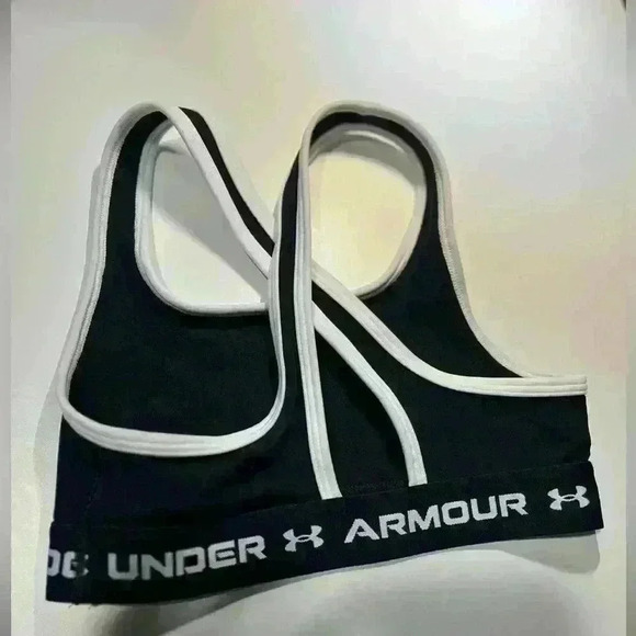 Under‎ Armour Girls' Crossback Sports Bra in Black - Size Small - Picture 6 of 6